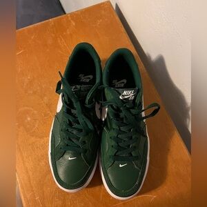 Nike SB Zoom Pogo Plus PRM Gorge Green Shoes Size 8.5 Women’s